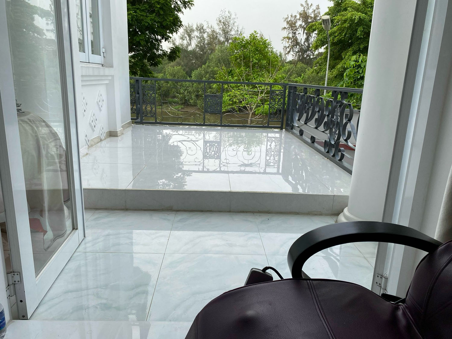 Siêu phẩm Biệt thự 3 lầu công viên ven sông khu Biệt thự cao cấp Phường Tân Phong, Quận 7